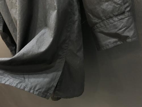 バックプリントオーバーシャツのロングシャツ