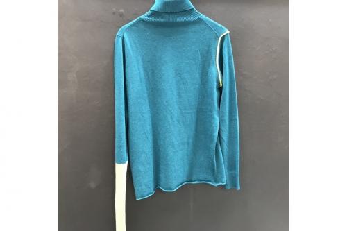 アシンメトリースリーブニットのレディース