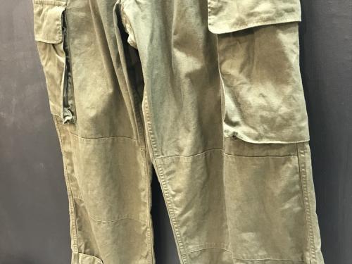 PANTALON BLESLEのメンズ
