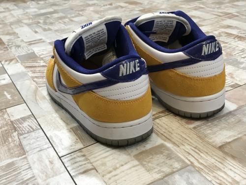 DUNK LOW PROのユニセックス　スニーカー