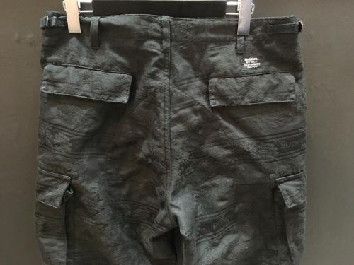 Froral Tapestry Cargo Pantのメンズ　カーゴパンツ