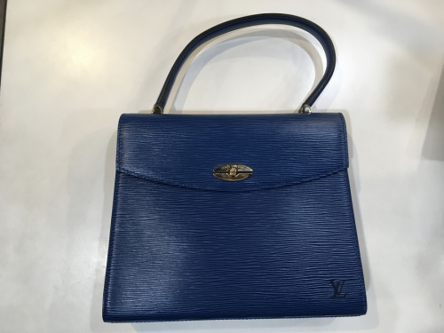 ラグジュアリーブランドのLOUIS VUITTON