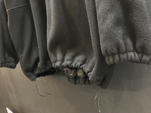 ビッグウールトラックジャケットのユニセックス　スニーカー