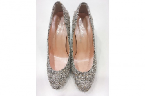 ヒールのミュール