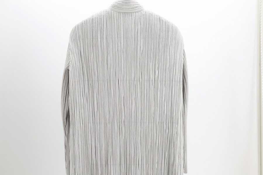 ISSEY MIYAKE（イッセイミヤケ）プリーツスタンドカラージャケット入荷 
