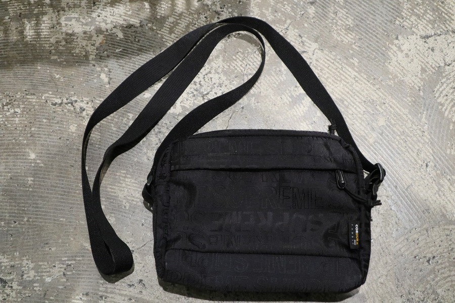 渋谷店購入 19SS supreme shoulder bag