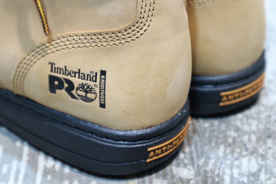 N.HOOLYWOODとTIMBERLAND PROのコラボレーションモデルが入荷しました