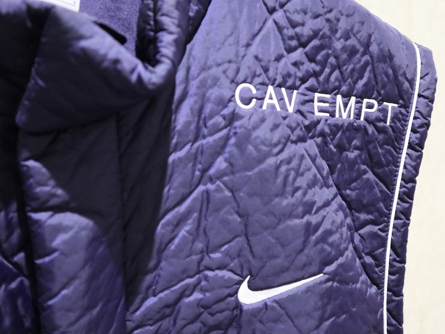 NIKE×C.E Cav Emptよりナイロンハーフジップベストが入荷致しました ...