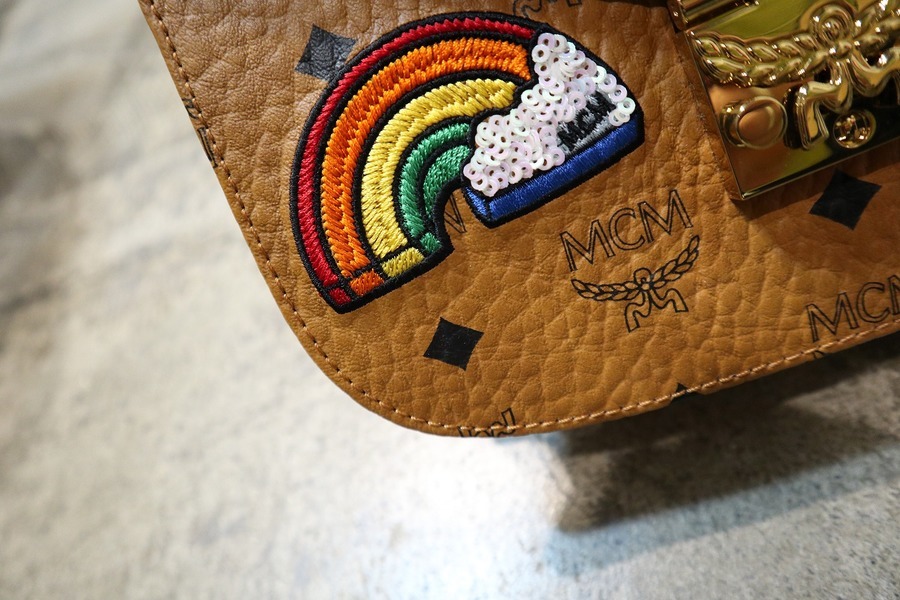MCMのPatricia Love Patch Small Shoulder Bagが入荷致しました 