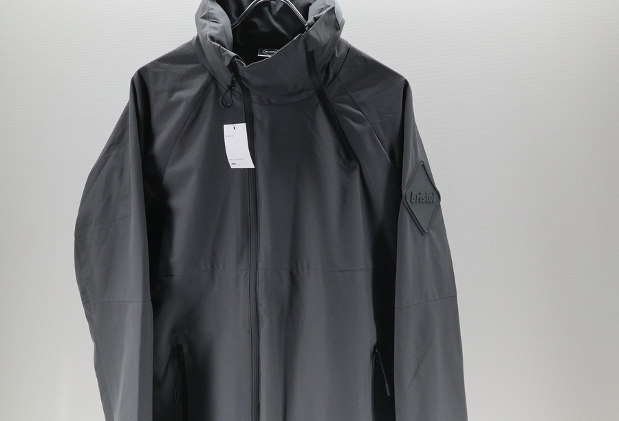 ジャケット・アウター FCRB-190006 WARM UP JACKET FCRB/エフシーアールビー】よりWARM UP JACKETが入荷致しました