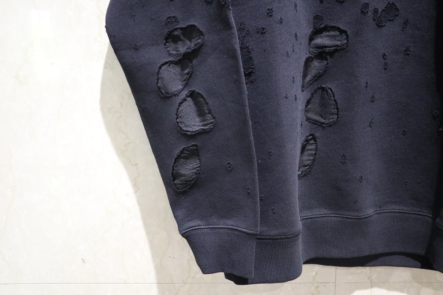 GIVENCHY/ジバンシー】より20SSデストロイドスウェットシャツが入荷