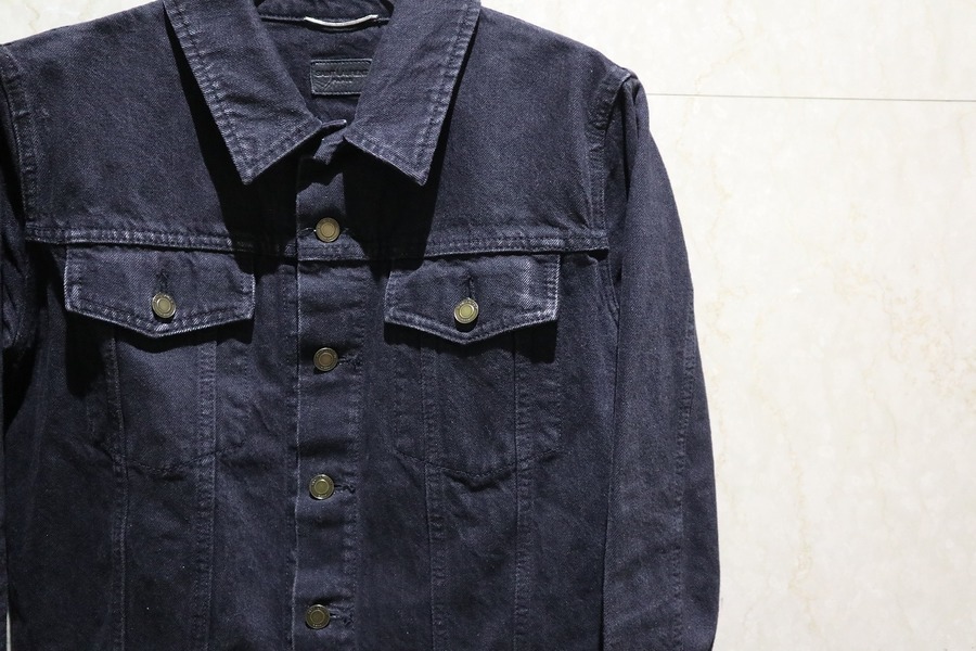送料関税込 SAINT LAURENT クラシック デニムジャケット☆超人気 関税込☆SAINT LAURENT☆クラシック デニム ジャケット アウター