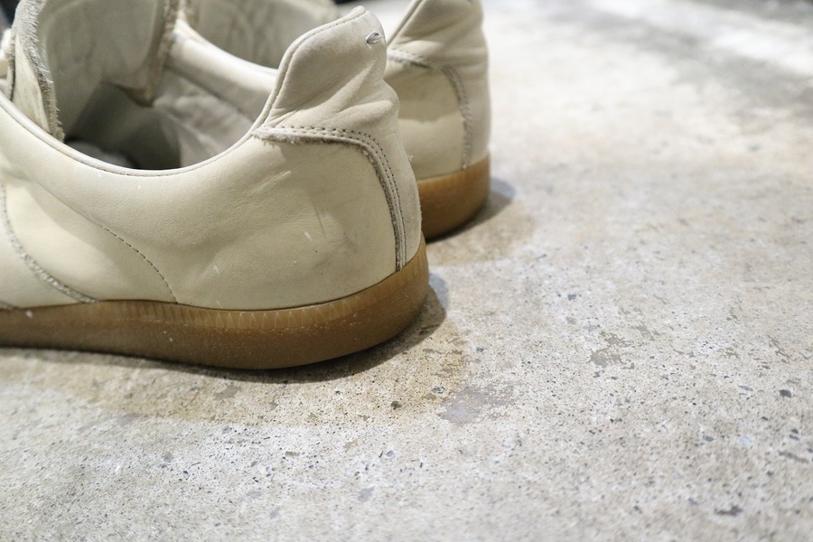 Maison Margiela / メゾンマルジェラ】よりペンキ加工ジャーマン Maison Margiela / メゾンマルジェラ】よりペンキ加工ジャーマン