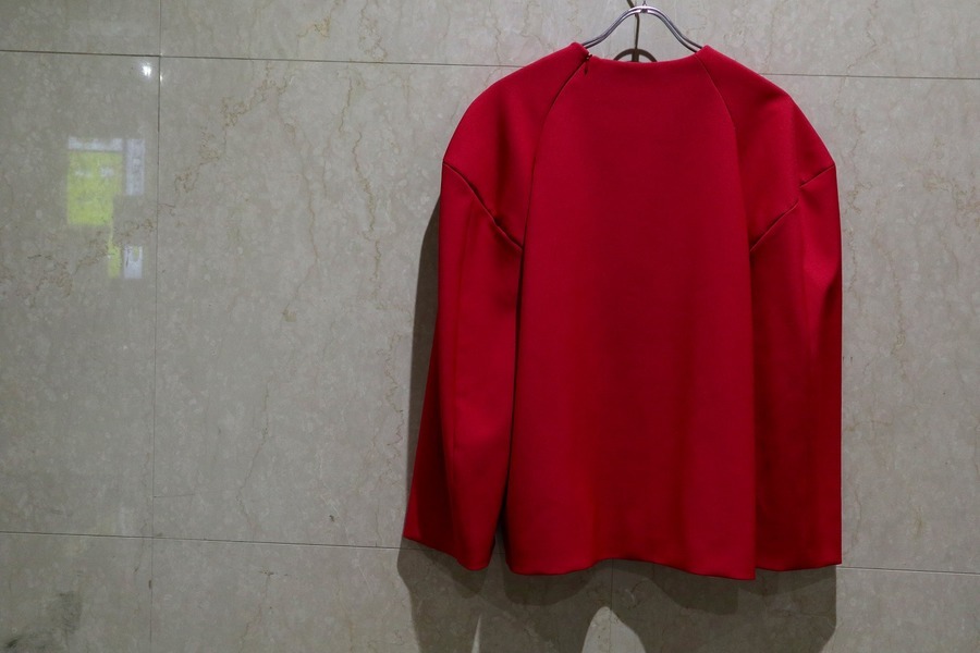 JIL SANDER/ジルサンダー】よりボリュームショルダーブラウスが入荷