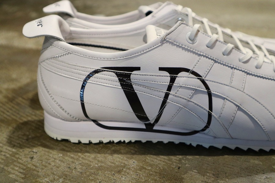 VALENTINO × Onitsuka Tiger/ヴァレンティノ オニツカタイガー】より 