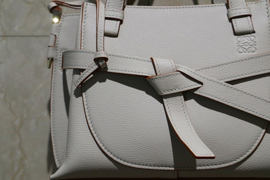 LOEWE/ロエベ】よりゲートトップハンドルバッグミニが入荷致しました