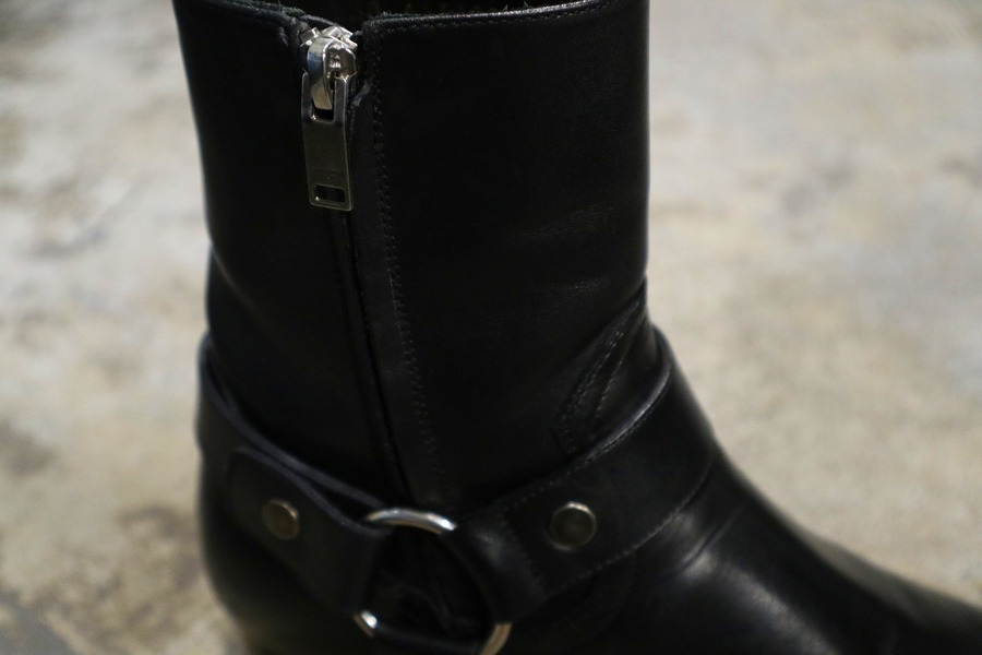 Saint Laurent Paris/サンローランパリ】よりワイアットハーネスリング