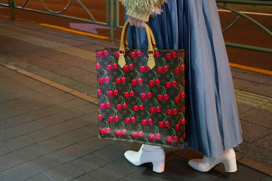 LOUIS VUITTON×村上隆/ルイ ヴィトン×ムラカミタカシ】よりサックプラ 