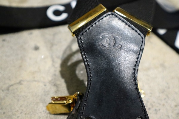 CHANEL/シャネル】よりヴィンテージロゴサスペンダーが買取入荷致し