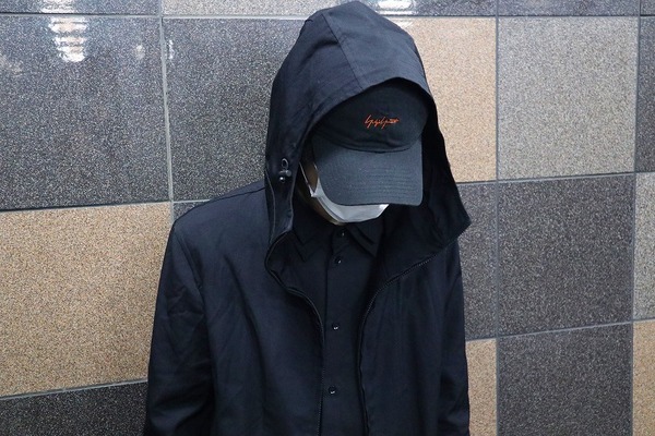 ヨウジヤマモトプールオム ウールギャバ袖編上げジャケット 黒 サイズ2 美品 YohjiYamamoto pour homme/ヨウジヤマモト プールオム 】よりウール