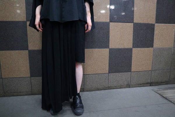 Yohji Yamamoto FEMME/ヨウジヤマモトファム】から変形ラップスカート