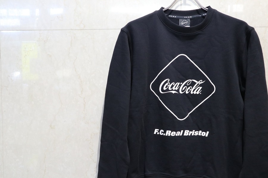「ストリートブランドのFCRB × coca cola 」