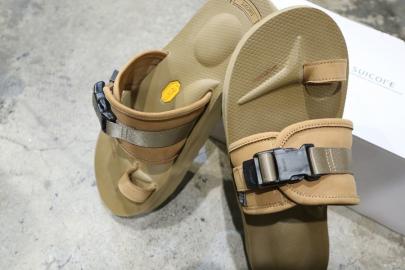 「ドメスティックブランドのnonnative × SUICOKE 」