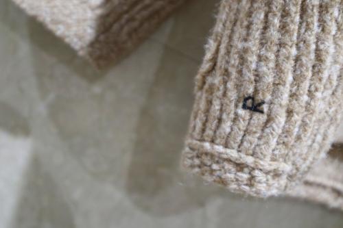 45R / フォーティファイブアール】よりアルル杢杢ニットの908