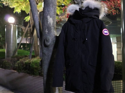 ダウンのCANADA GOOSE(カナダグース)
