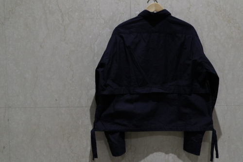 アンユーズドのLACE UP OPEN BACK L/S