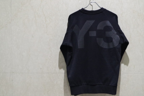 ワイスリーのクラッシスウェットロゴバック