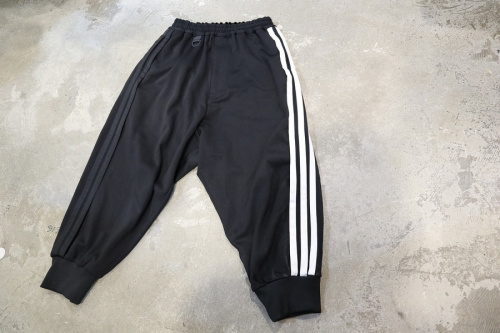 Y-3のワイスリー