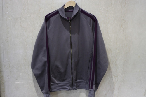 ウルのトラックジャケット