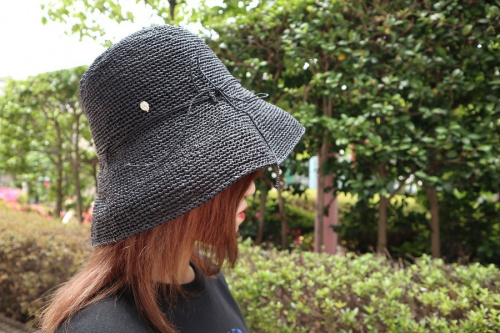 ナチュラルブランドのHELEN KAMINSKI