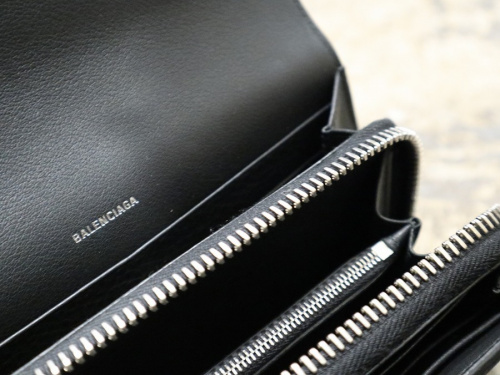 BALENCIAGAのバレンシアガ