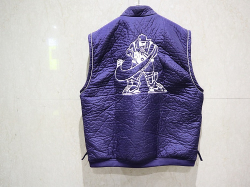 ナイキ×キャブエンプトのナイロンベスト