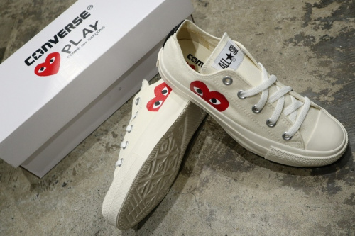 CONVERSE×PLAY COMME des GARCONSのコンバース×プレイコムデギャルソン