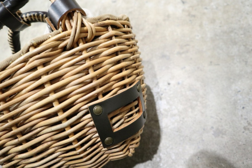 エバゴスのカゴバッグ