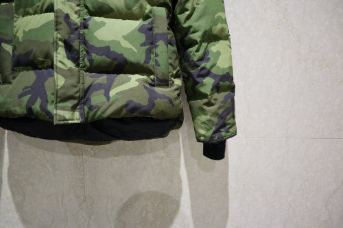 カナダグースのジャケット