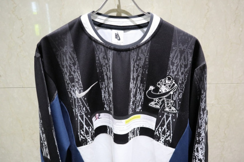 Tシャツ・カットソーのナイキラボ