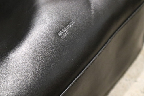 ジルサンダンネイビーのバッグ