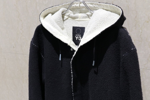 ワイスリーのフーデッドジャケット