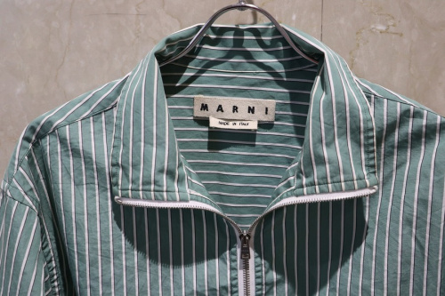 MARNI/マルニ】より18SSハーフジップストライプシャツ が入荷致しました[2020.01.08発行]｜トレファクスタイル三軒茶屋店｜洋服・古着の買取と販売の専門店｜トレジャーファクトリー（トレファク）のファッションリユース