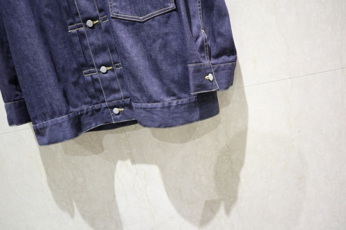 ジャケットのオーバーサイズ