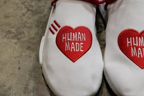 アディダスのadidas x Human Made x PHARRELL WILLIAMS