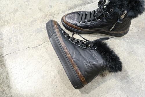 LOUIS VUITTON 　のルイ ヴィトン　