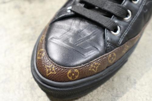 ルイ ヴィトン　のステラーラインスニーカー