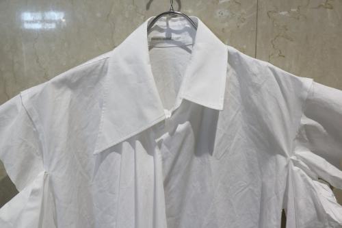 ヨウジヤマモトのデザインシャツ