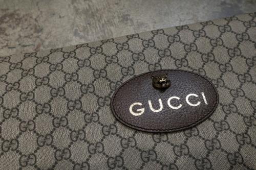 グッチのGGスプリーム キャンバス ドローストリング バックパック