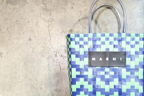 マルニのMARKET SQUARE SHOPPING BAG